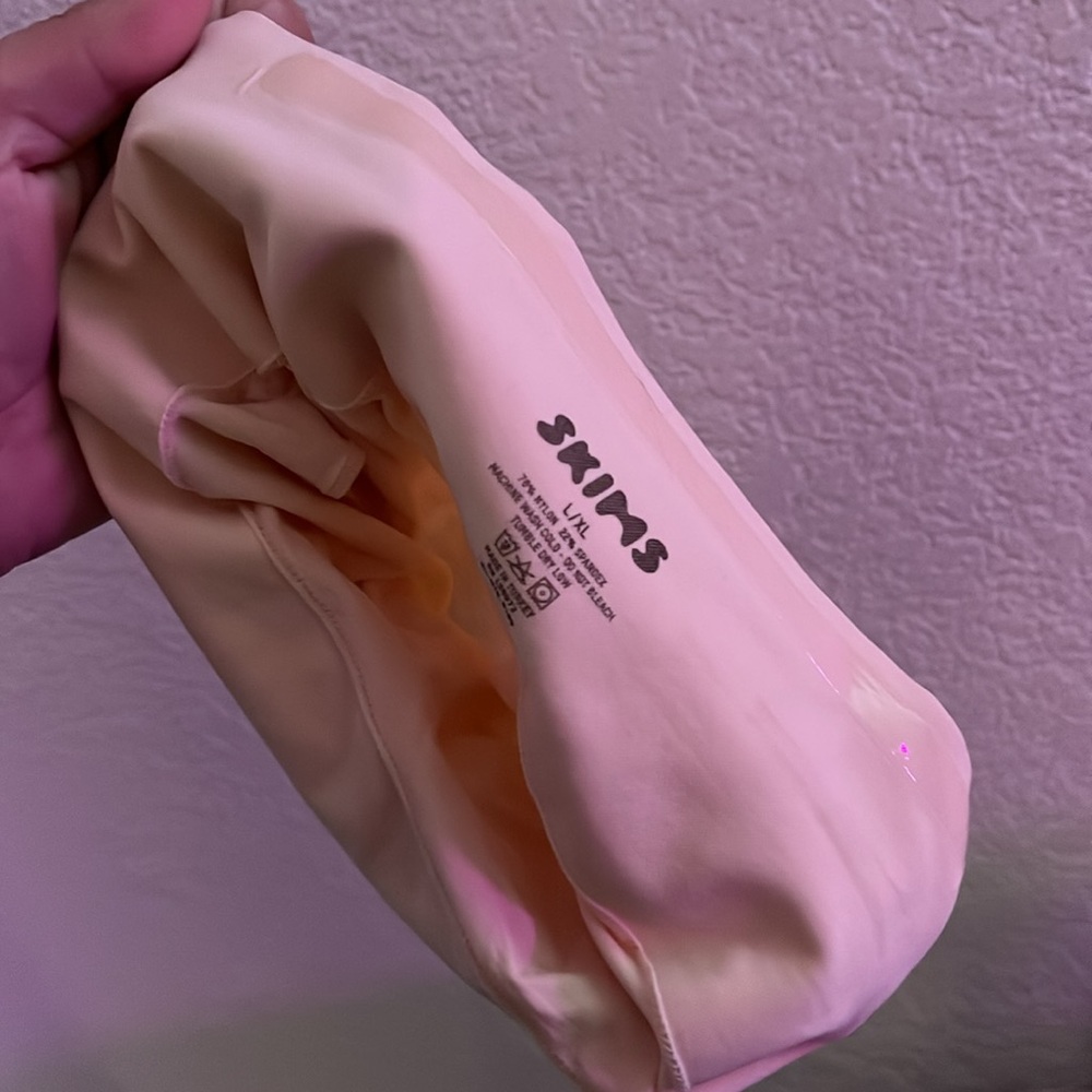 NWOT SKIMS PANTY - Picture 3 of 10